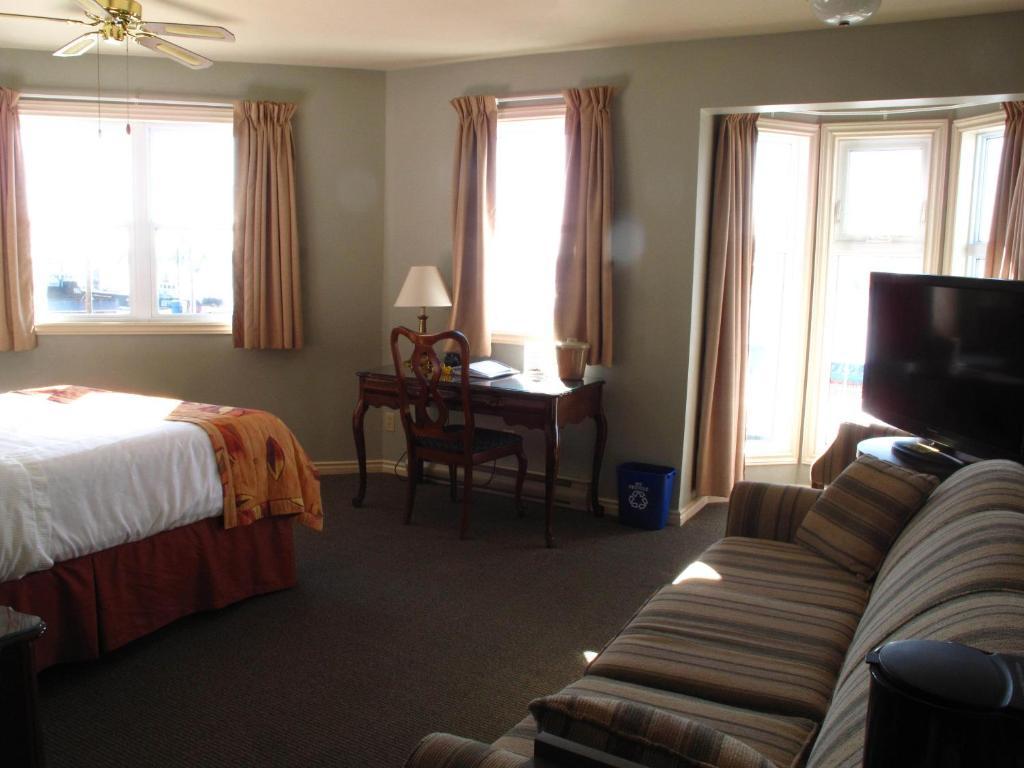 Brigantine Inn Lunenburg Eksteriør billede