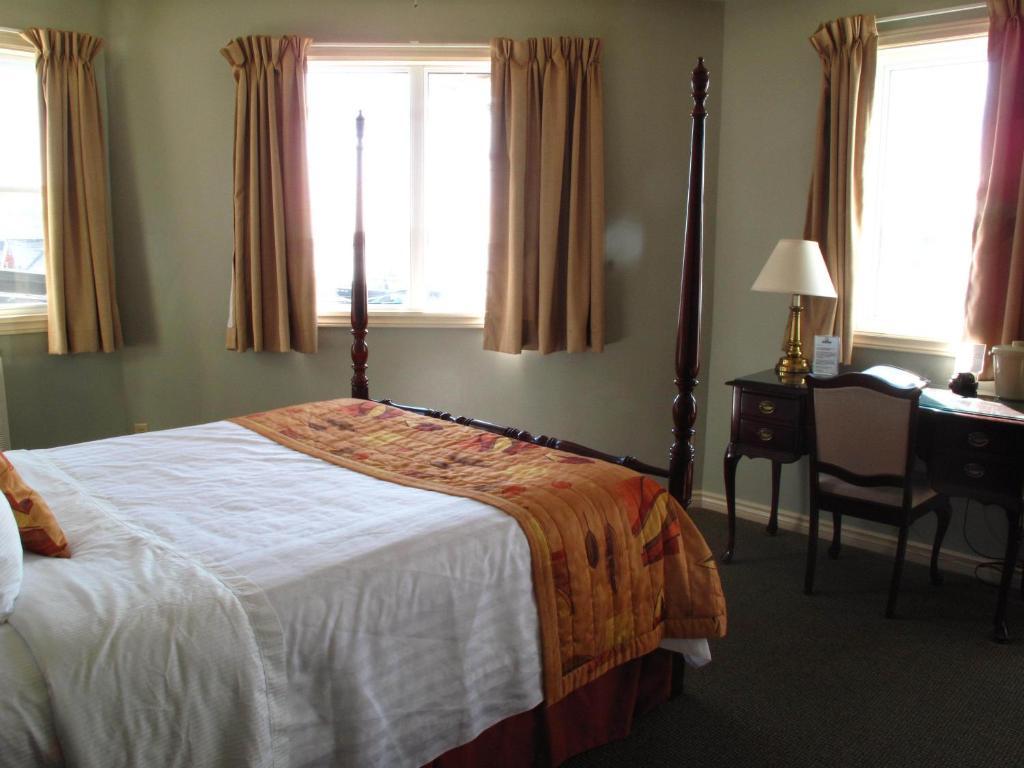 Brigantine Inn Lunenburg Eksteriør billede